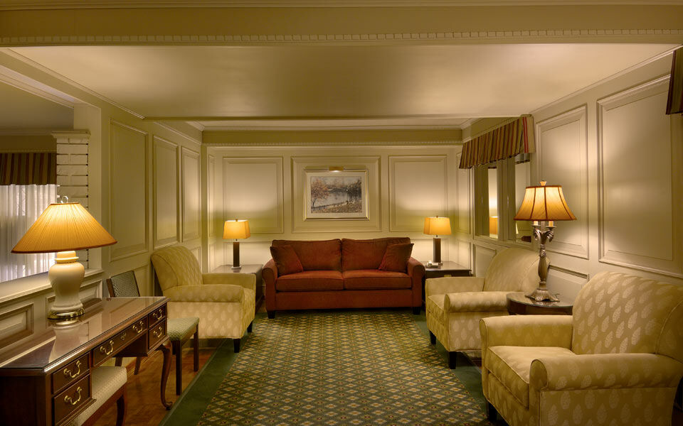 Royal Scot Hotel & Suites Victoria Dış mekan fotoğraf